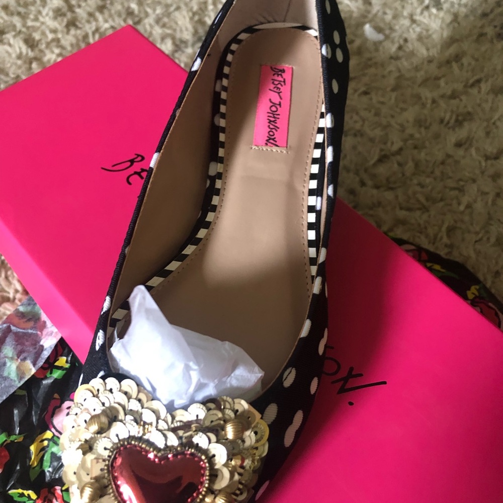 Betsy Johnson flats